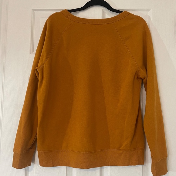 Old Navy - Crew Neck Sweater - Relaxed fit - Picture 2 of 3